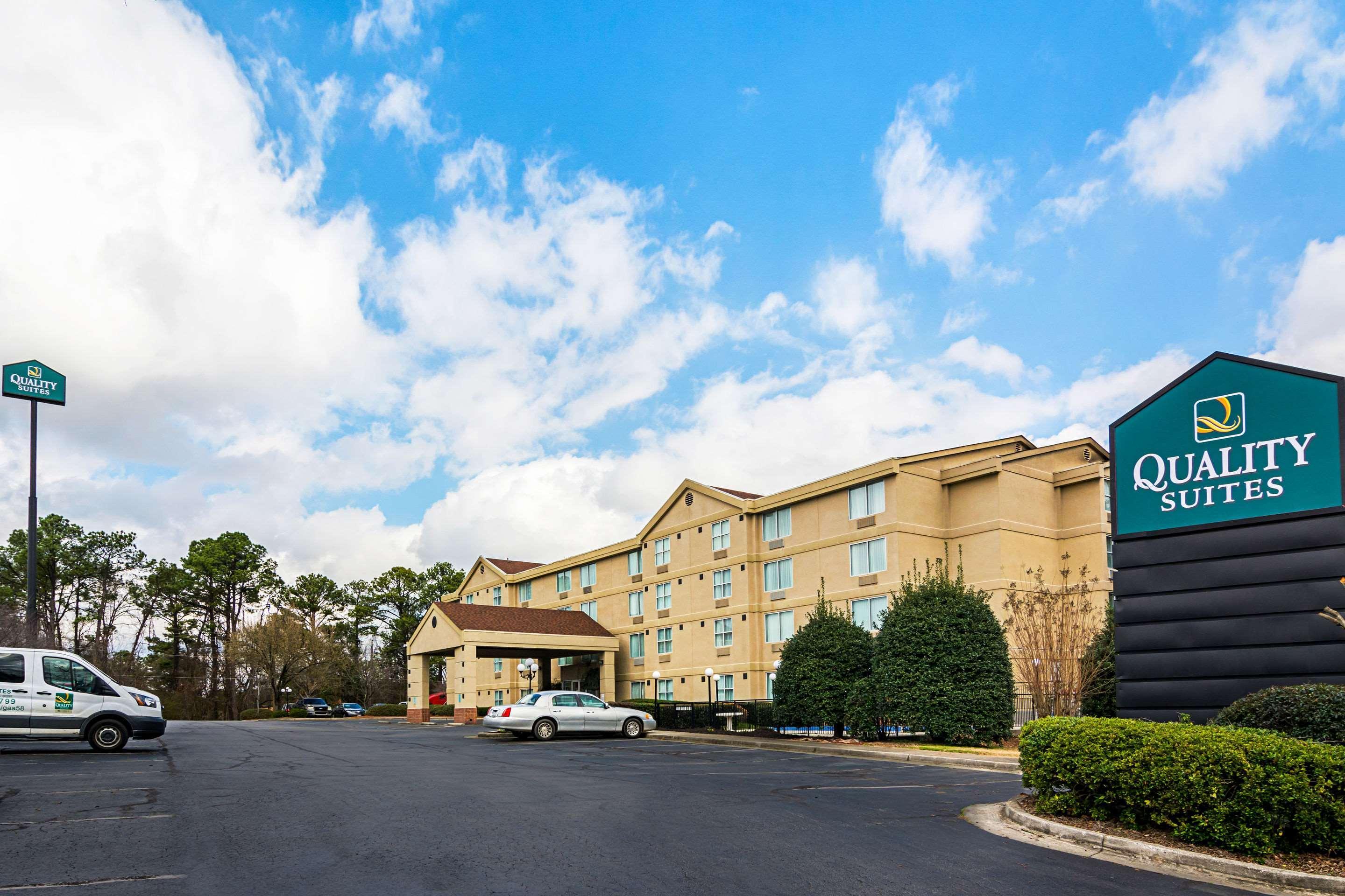 Quality Suites Atlanta Airport East Forest Park Εξωτερικό φωτογραφία