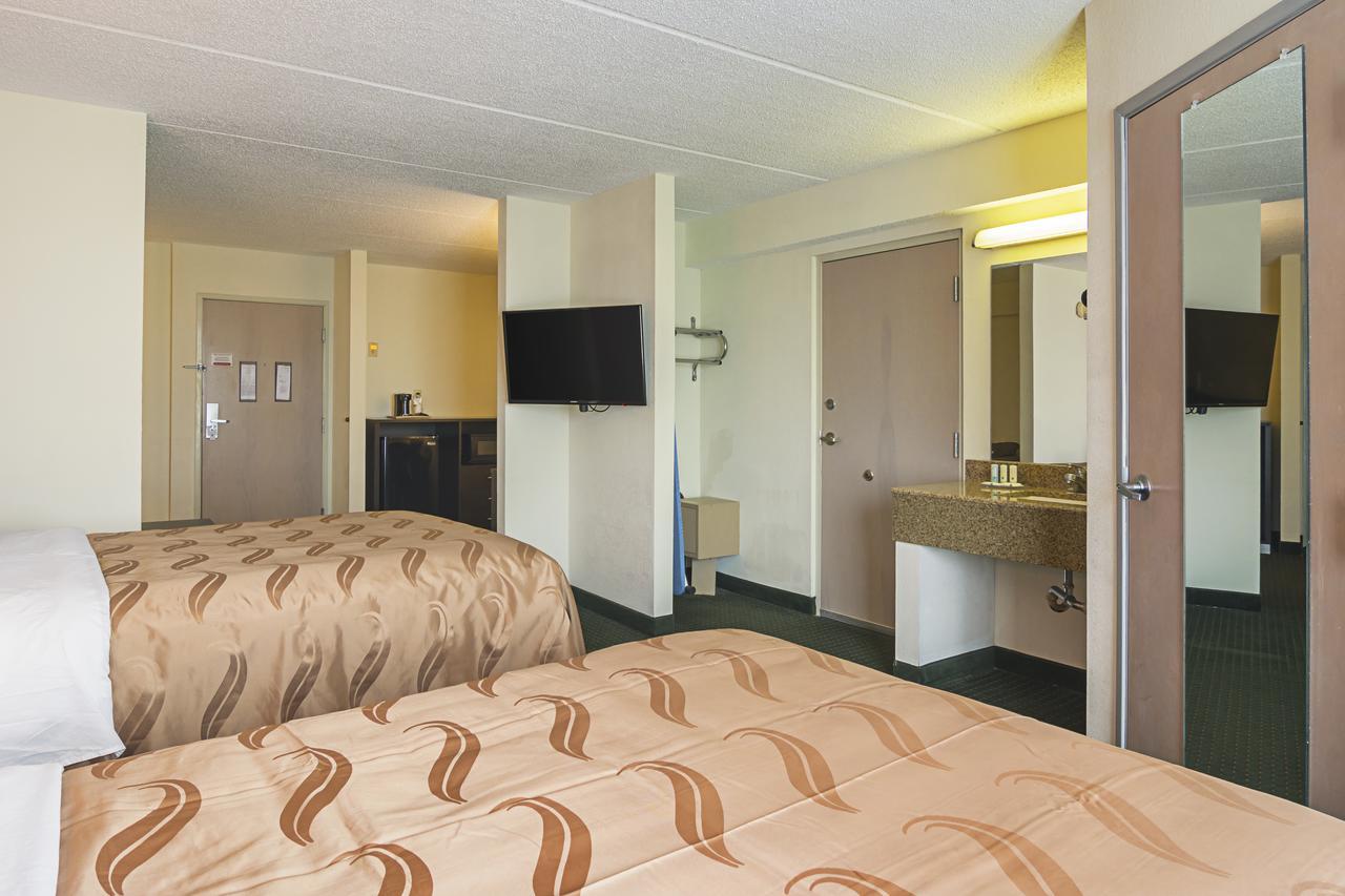 Quality Suites Atlanta Airport East Forest Park Εξωτερικό φωτογραφία