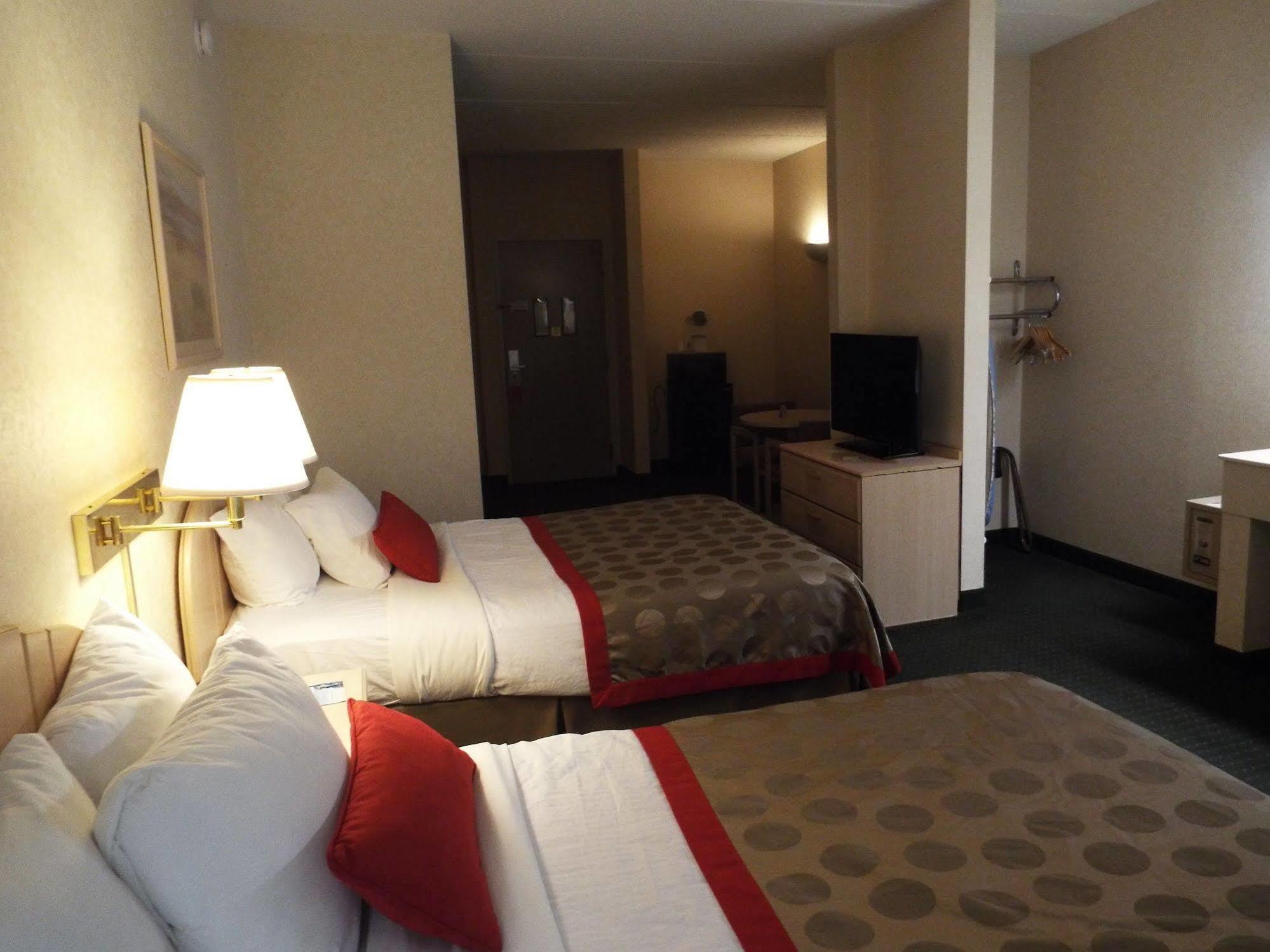 Quality Suites Atlanta Airport East Forest Park Εξωτερικό φωτογραφία
