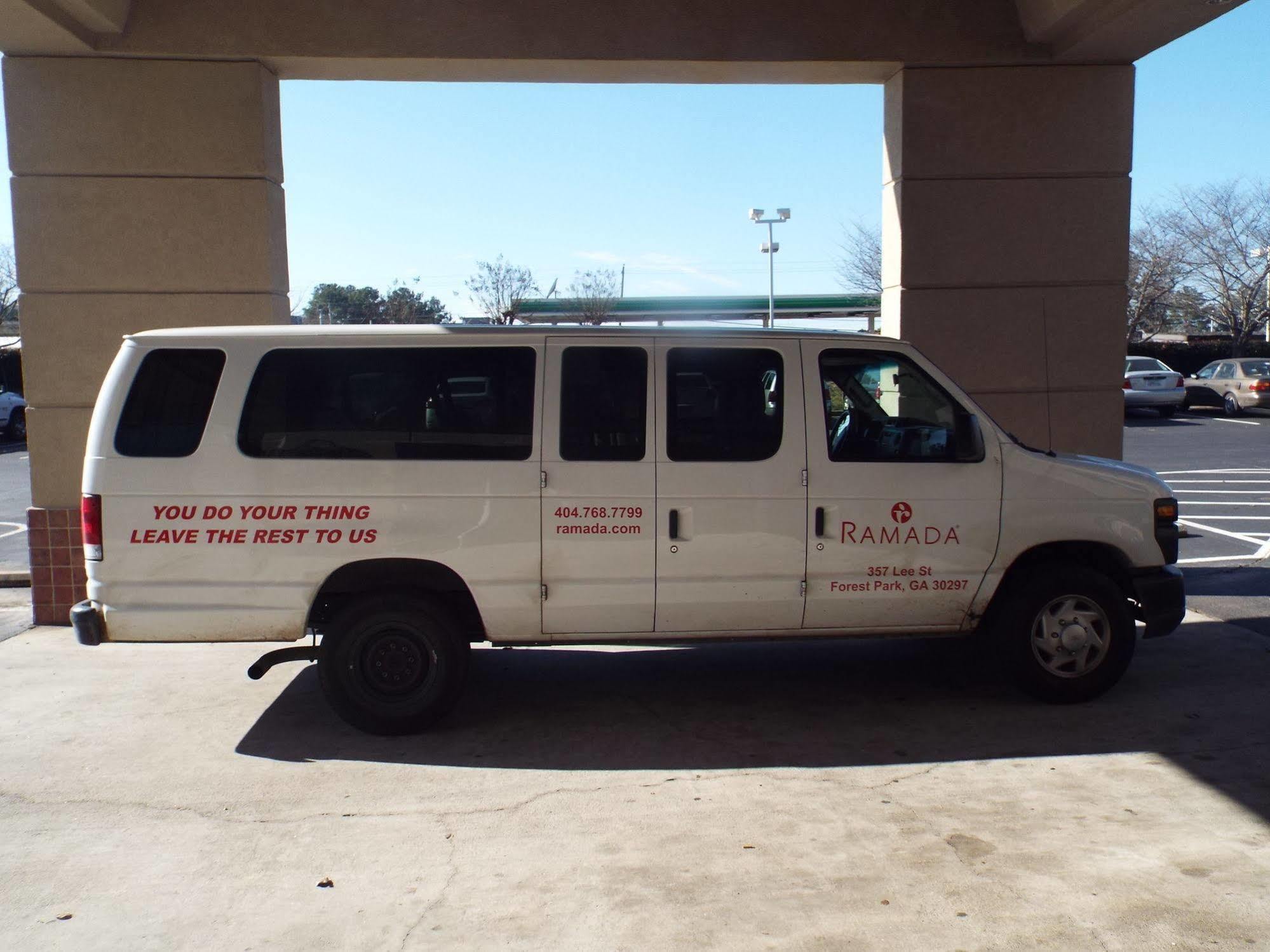 Quality Suites Atlanta Airport East Forest Park Εξωτερικό φωτογραφία