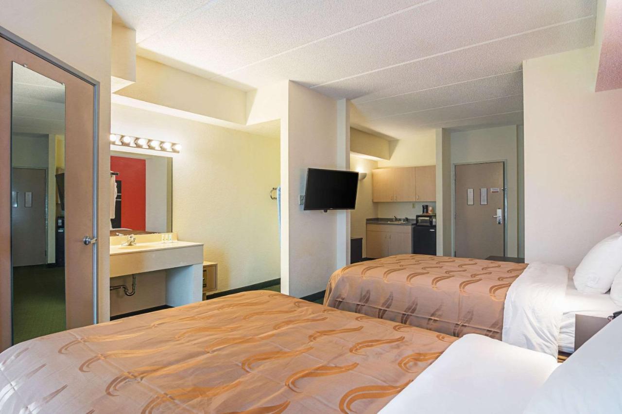 Quality Suites Atlanta Airport East Forest Park Εξωτερικό φωτογραφία